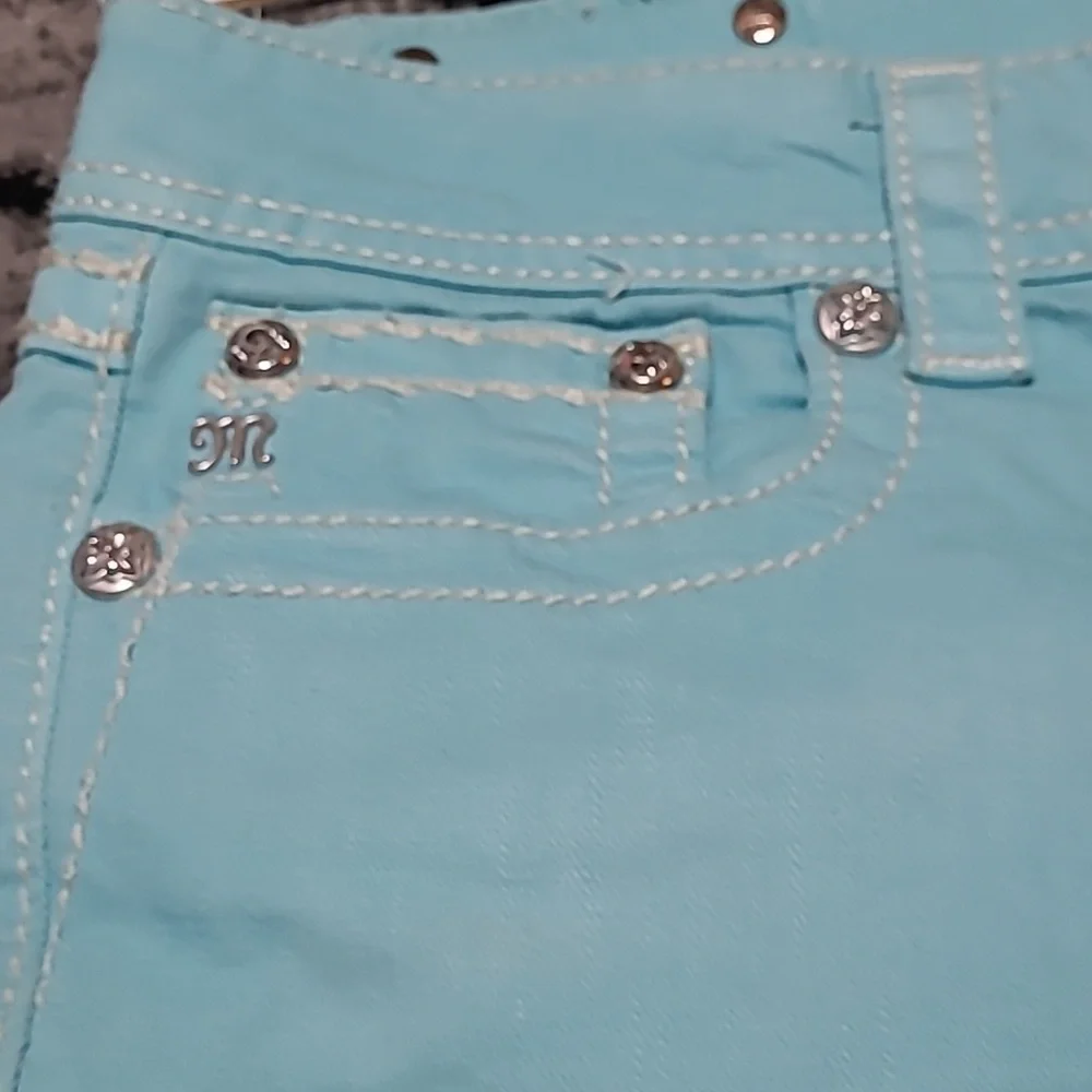 MISS ME AQUA RAW-HEM EMBROIDERED RHINESTONES DENIM JEAN SHORTS PRICE FIRM